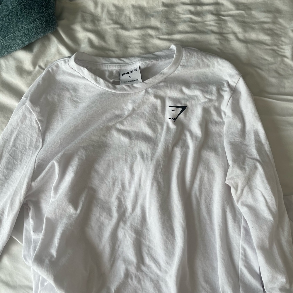 White gymshark long sleeve